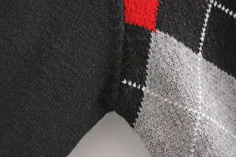 ARGYLE CROPPED CARDIGAN