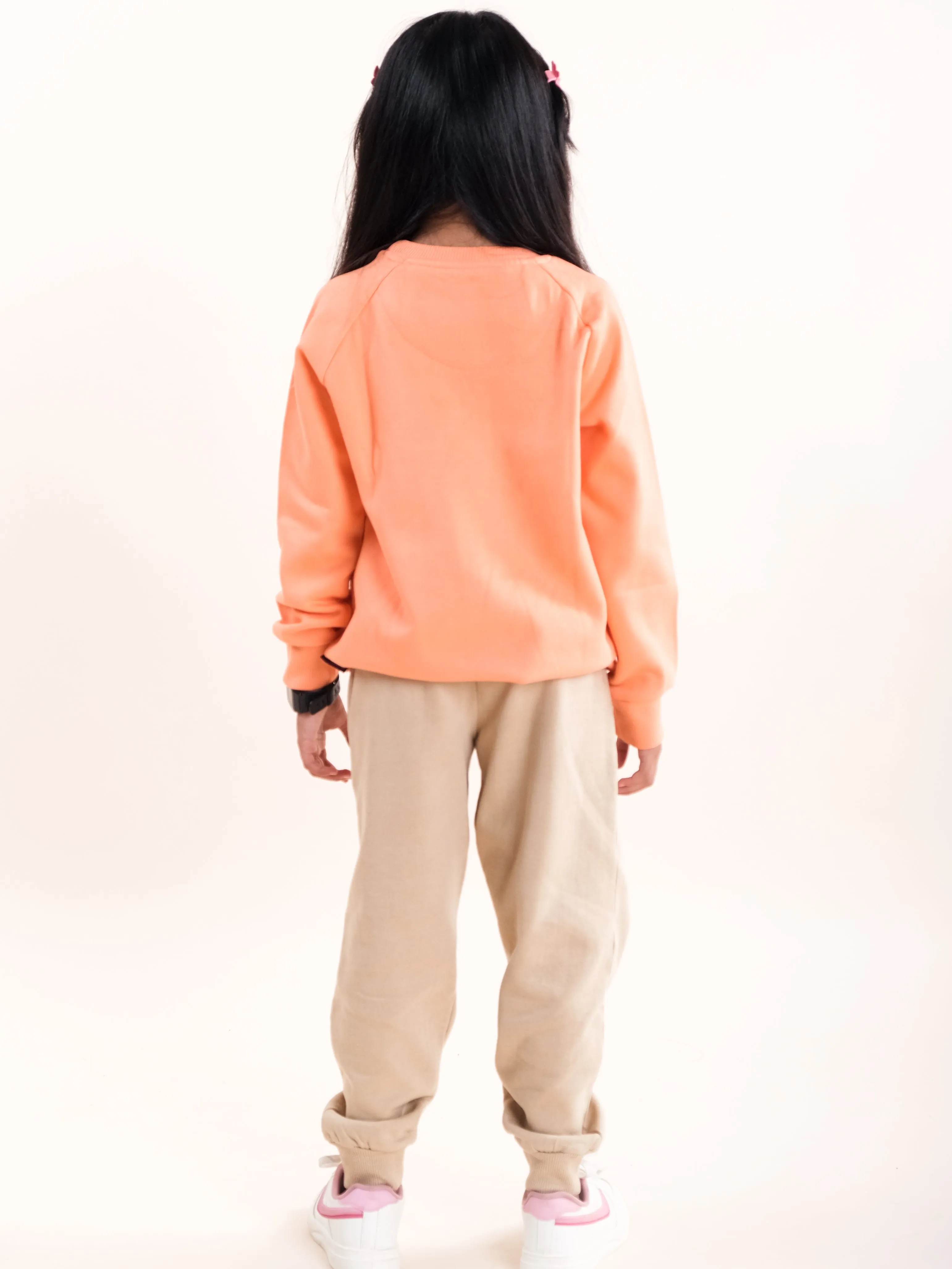 Girls Fleece Full Sleeve Round Neck Sweatshirt With Applique & Solid Track Pant Set