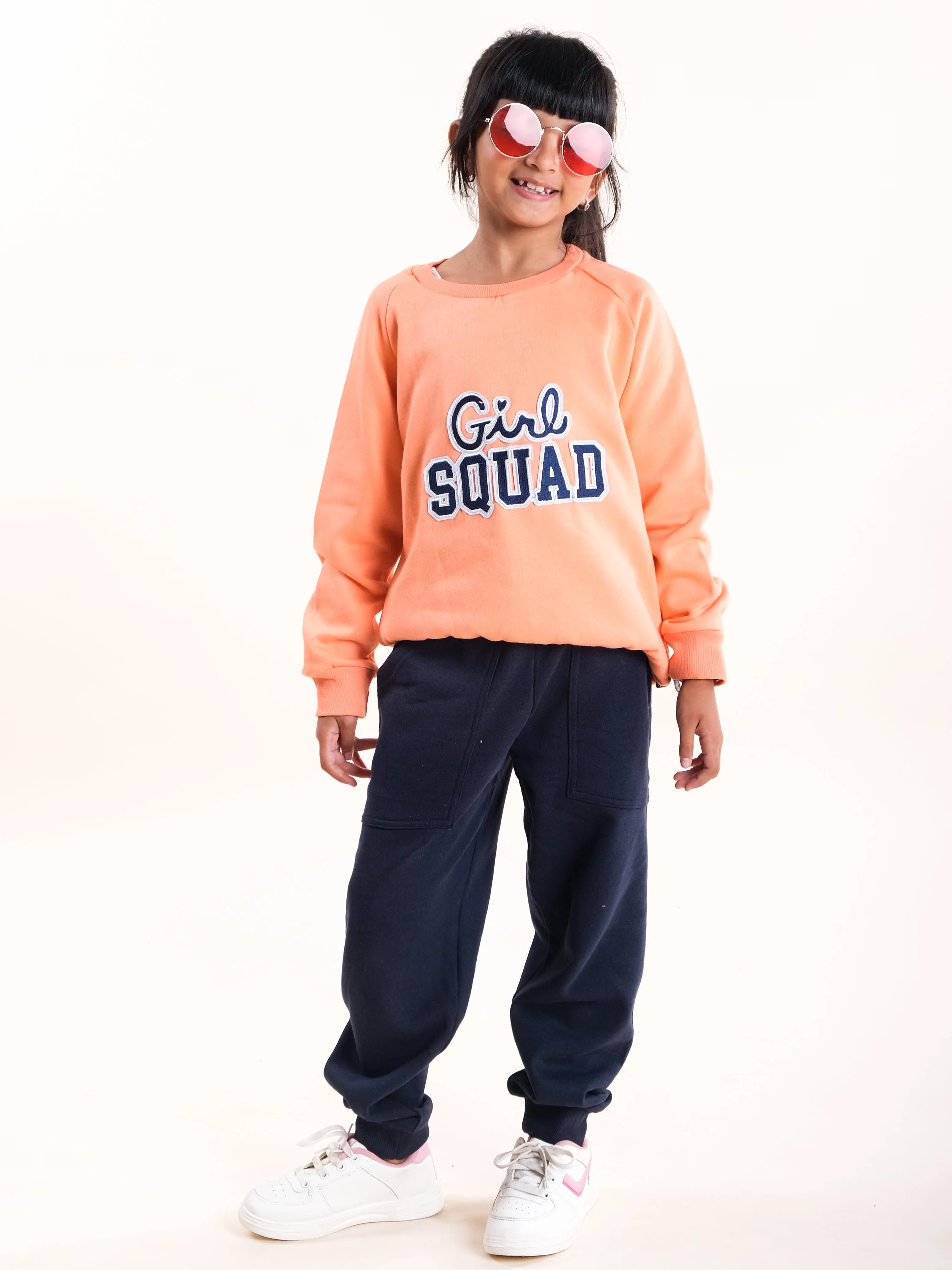 Girls Fleece Full Sleeve Round Neck Sweatshirt With Applique & Solid Track Pant Set
