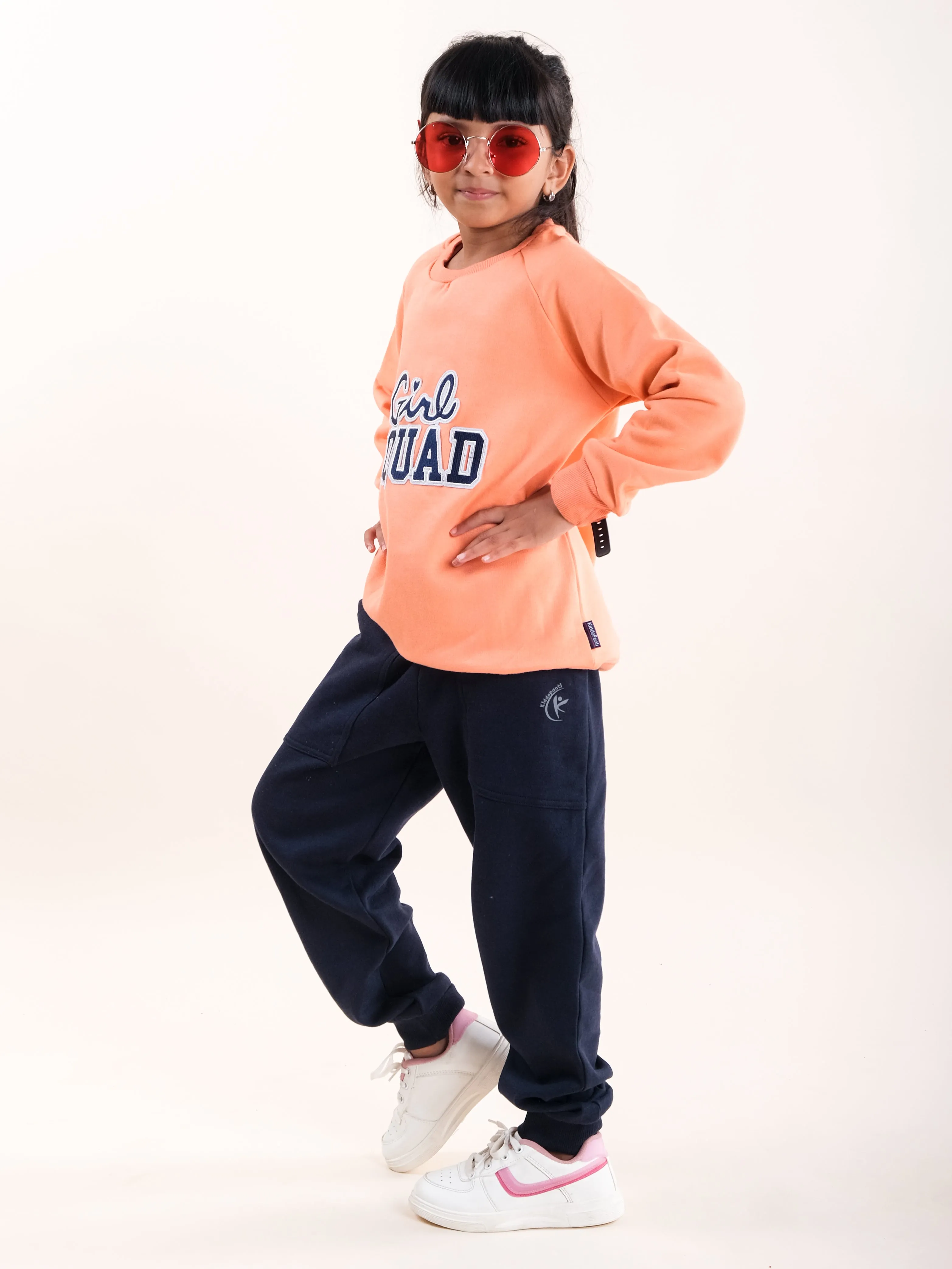 Girls Fleece Full Sleeve Round Neck Sweatshirt With Applique & Solid Track Pant Set