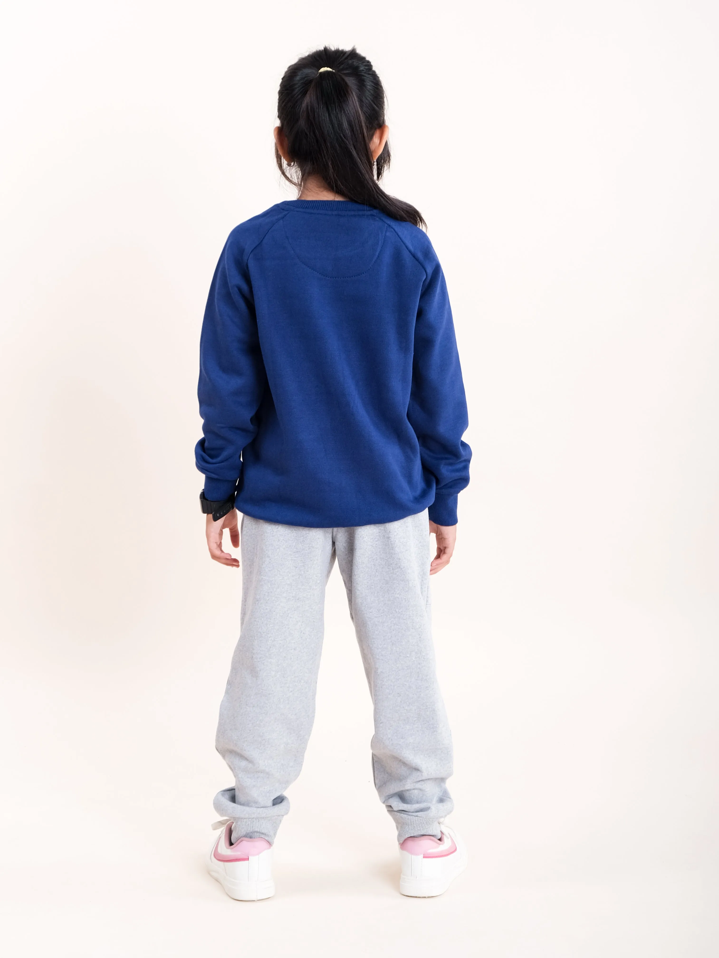 Girls Fleece Full Sleeve Round Neck Sweatshirt With Applique & Solid Track Pant Set