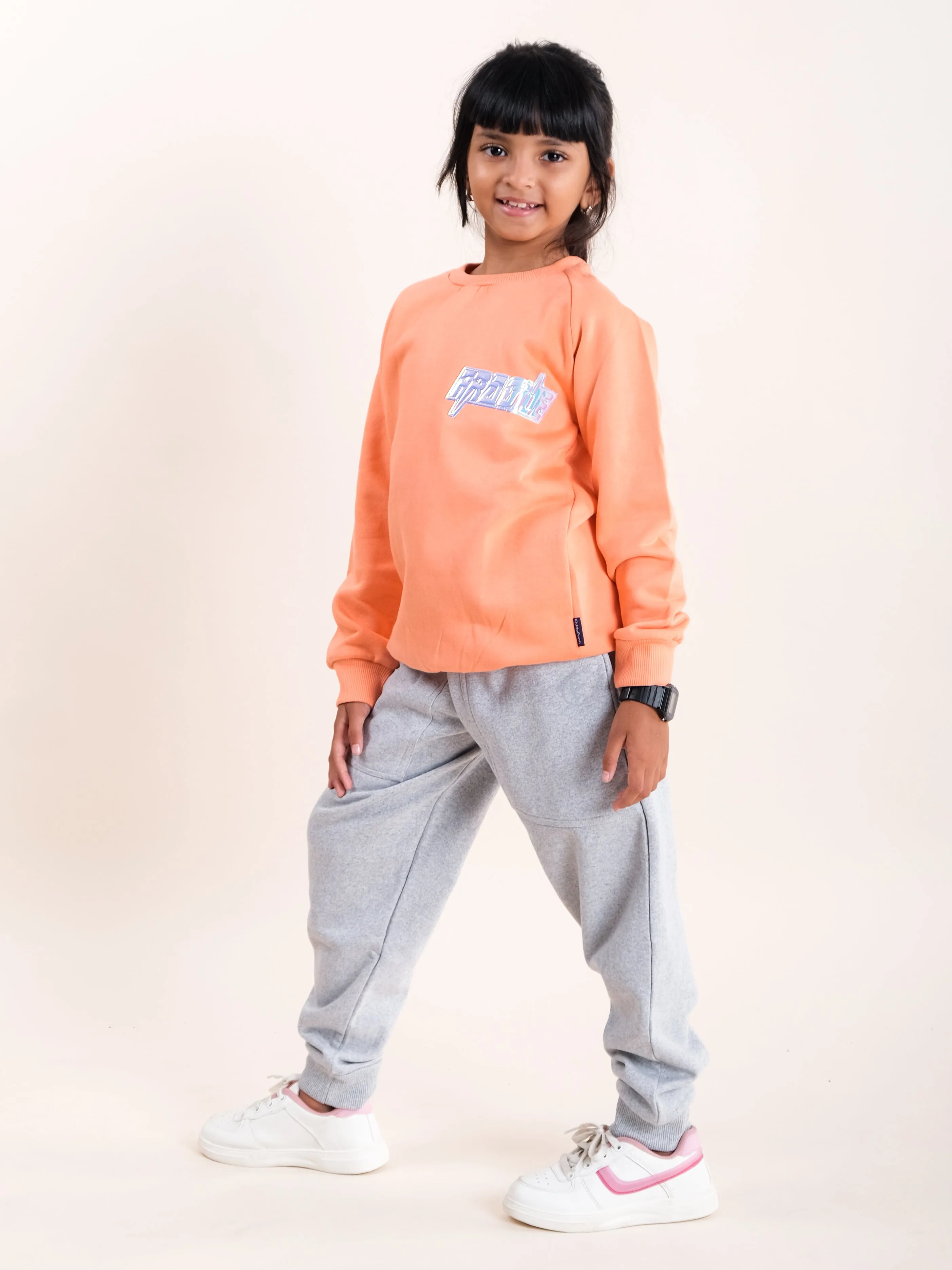 Girls Fleece Full Sleeve Round Neck Sweatshirt With Applique & Solid Track Pant Set