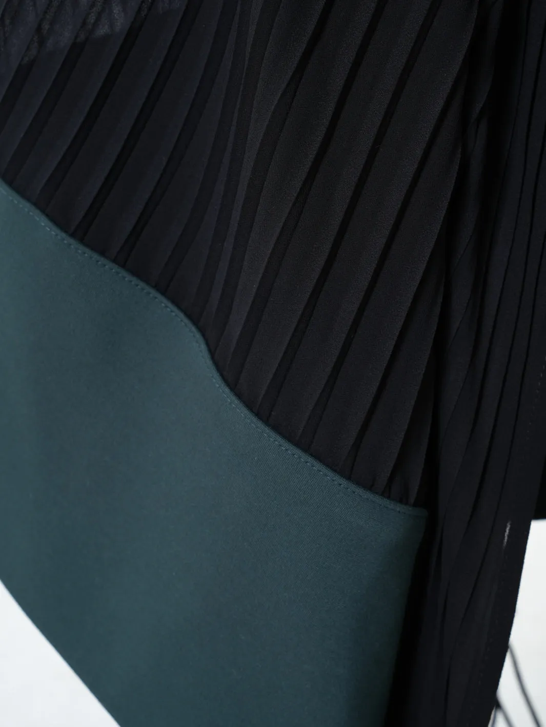 Green Dress With Black Pleated Chiffon