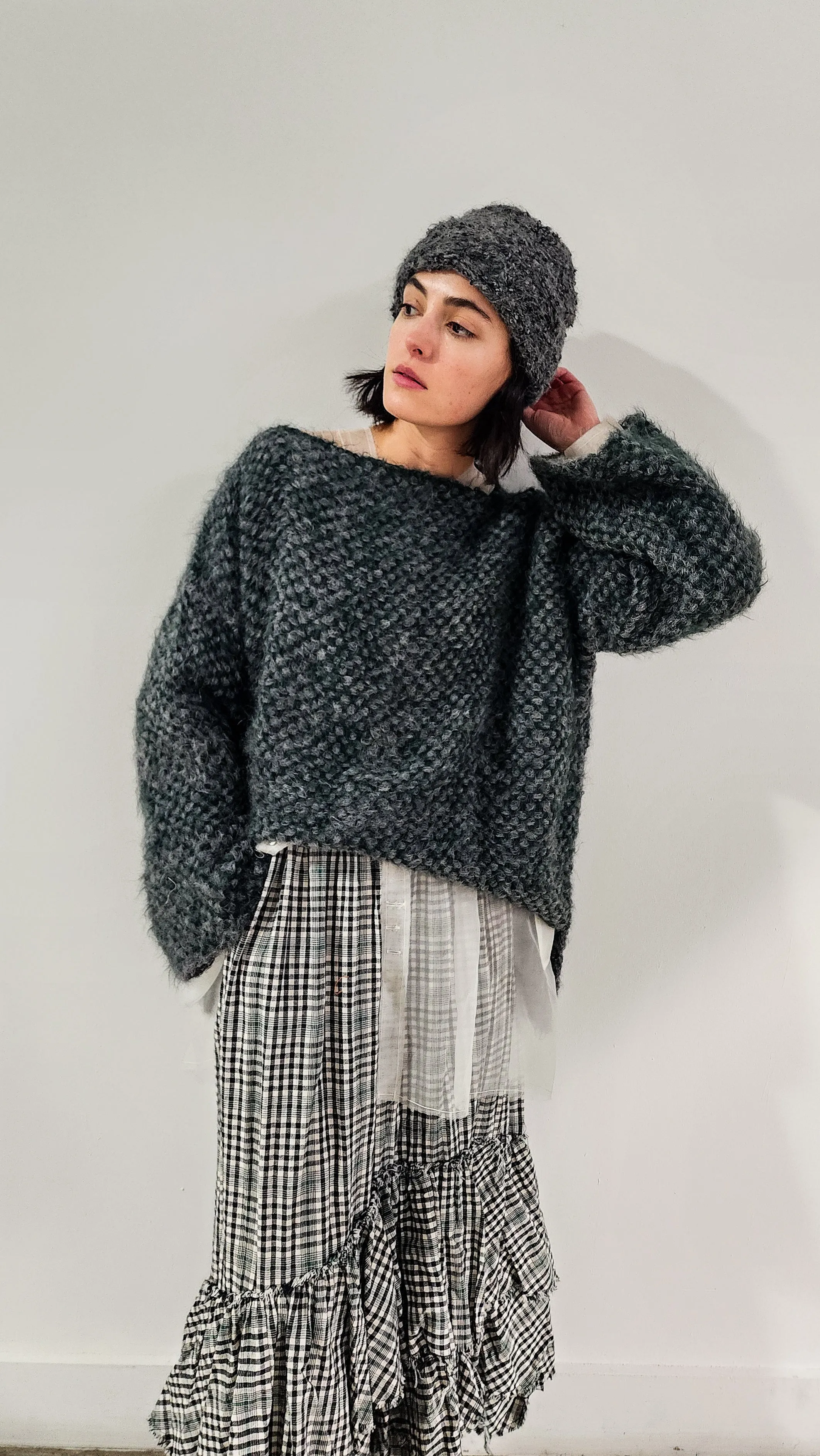 Hand loom 2 tone sweater (Alpaca) Rust - cobalt