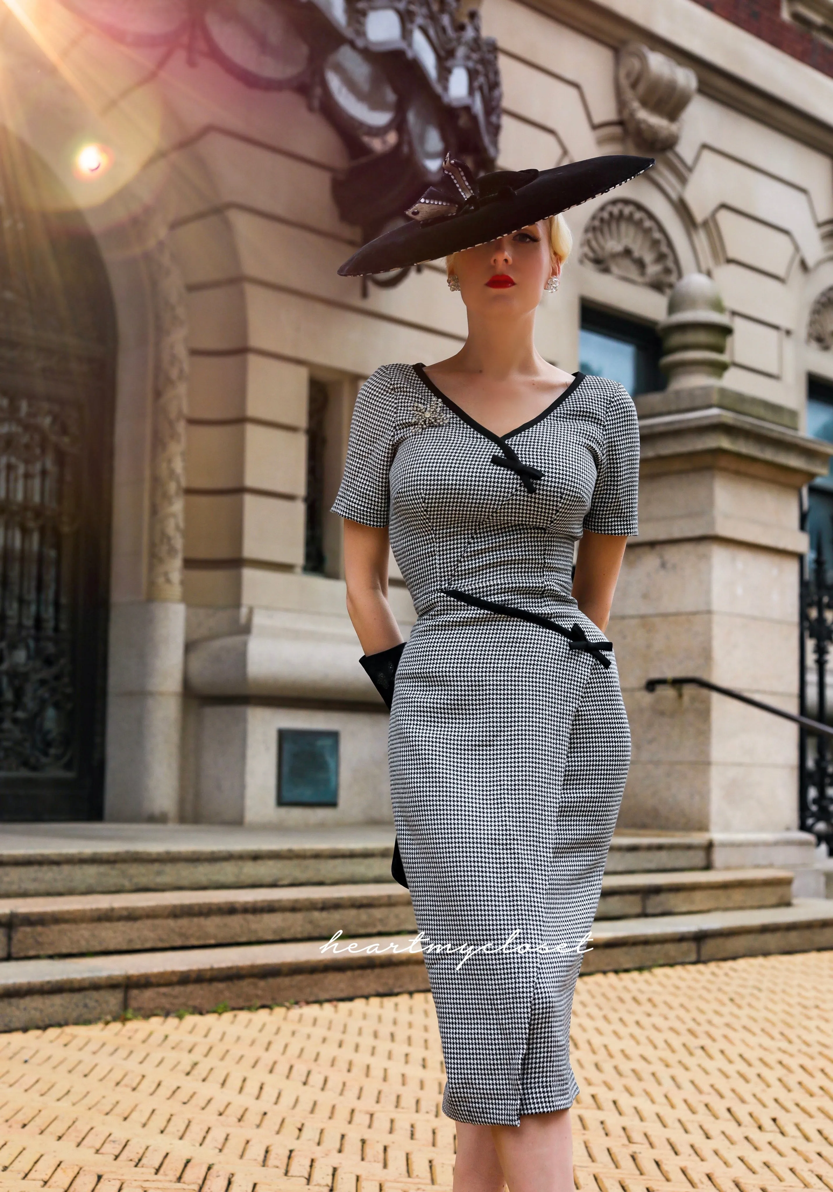Houndstooth- retro vintage bow dress pencil