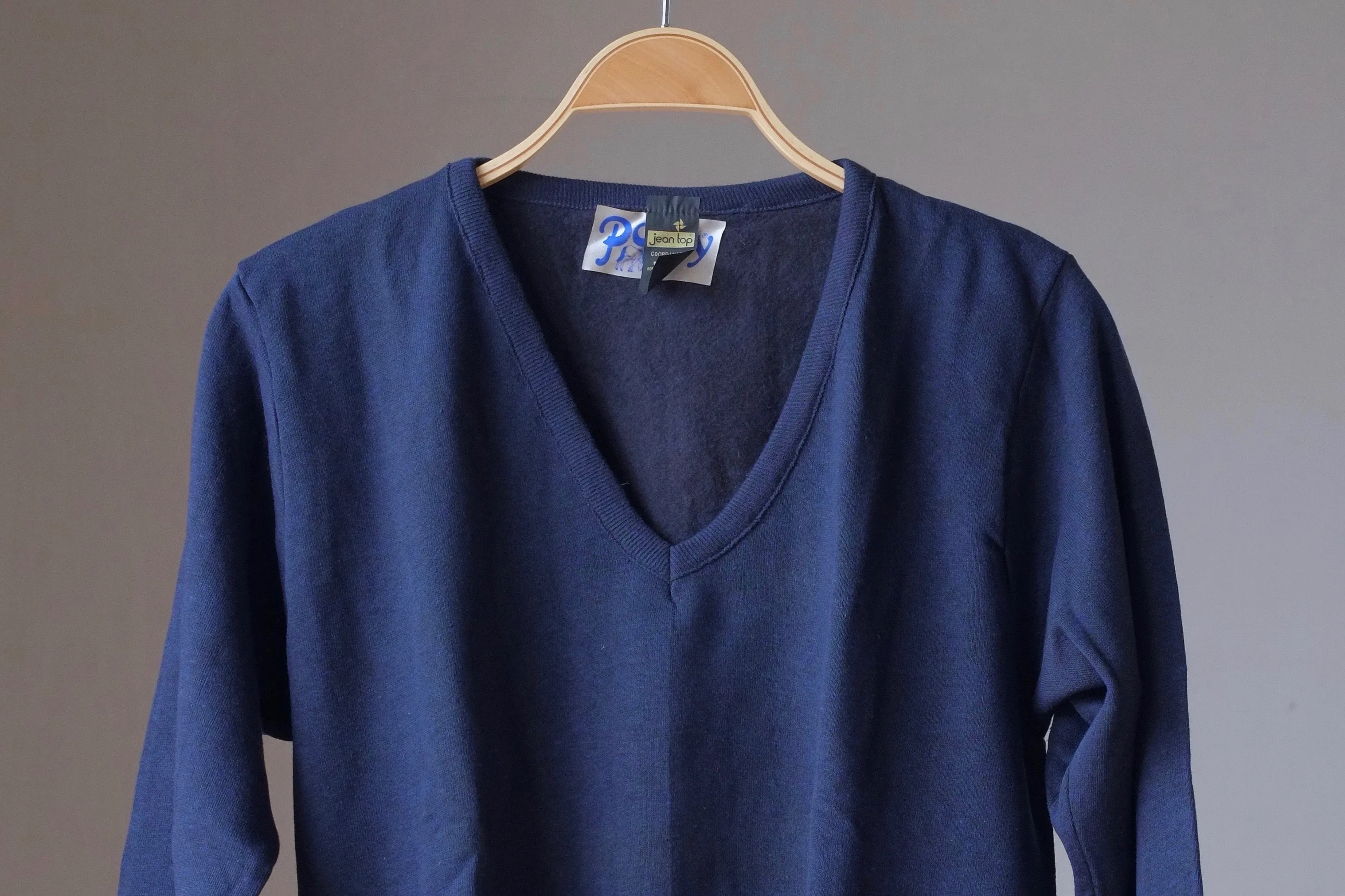 PONEY V-Neck Sweatshirt